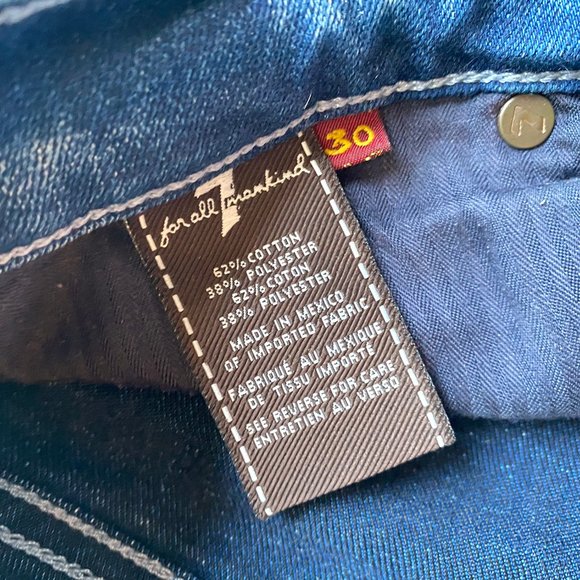 7 for All Mankind Dark Cuff Jean Shorts - Picture 3 of 3